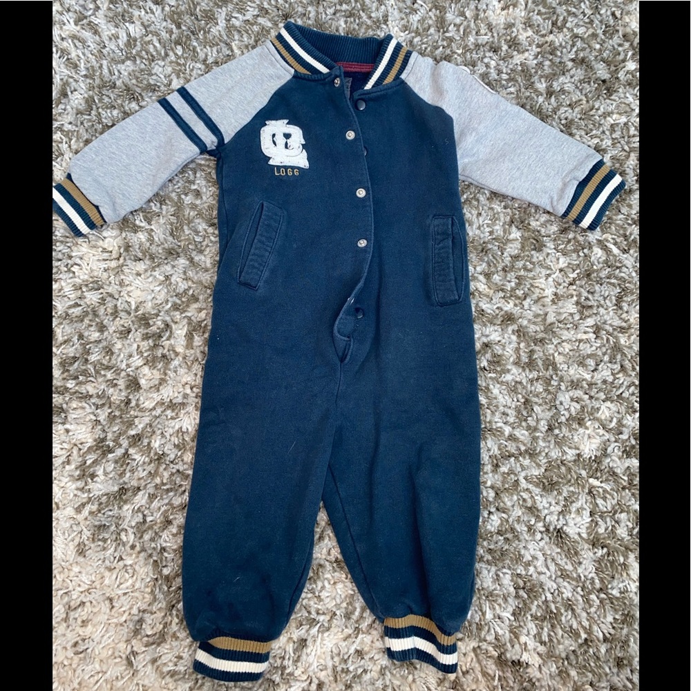 L.O.G.G. Outfit